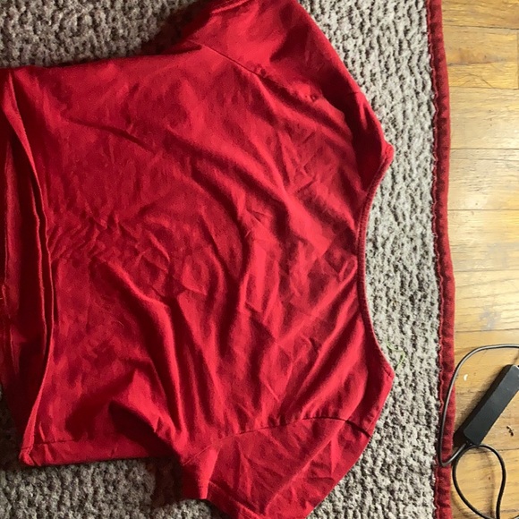 Cute red crop top, not my style, - Picture 2 of 2